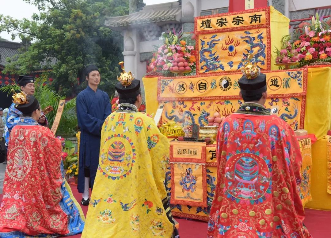 祈福| 正月初九玉皇圣诞 万人齐聚文笔峰祈福