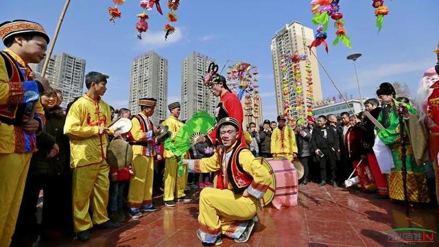 【民俗闹春】秀山花灯广场跳花灯舞龙灯