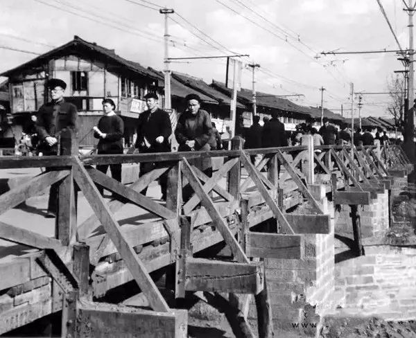 1960年代,成都,东门大桥.