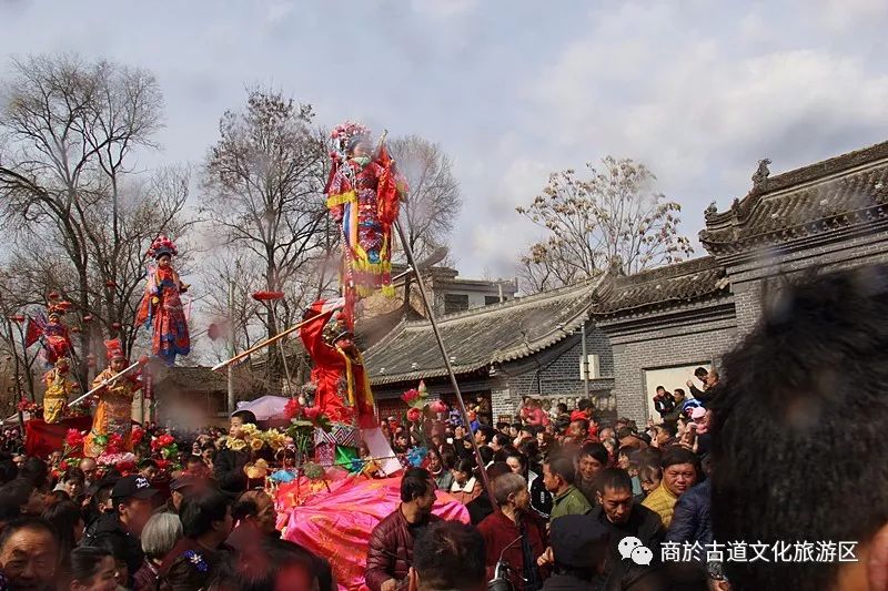 丹凤棣花民俗社火为春节"添味,还又4场社火演出,没看的抓紧!