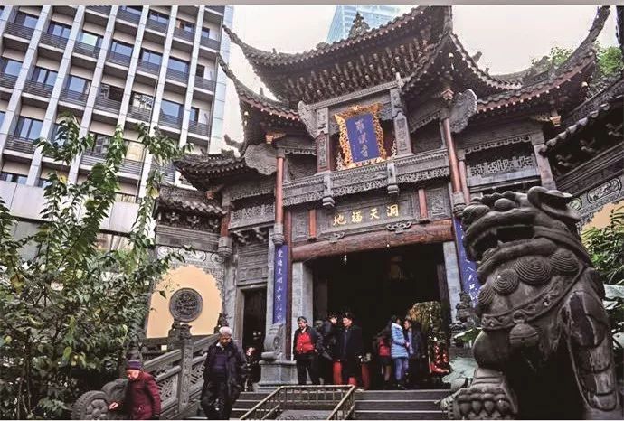 开放时间:9:00——17:00 电话:023-63930287 景点介绍:罗汉寺位于重庆