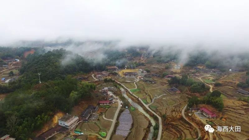 大田县华兴乡杞溪村,村庄古老,居住陈姓人口七八百人,村有一通驷桥,建