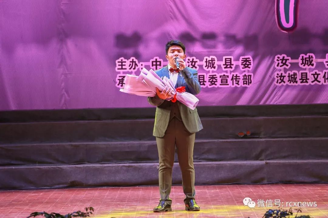 快乐的晚会简谱_快乐的晚会 吕庆余词 邱刚强曲 表演唱(2)