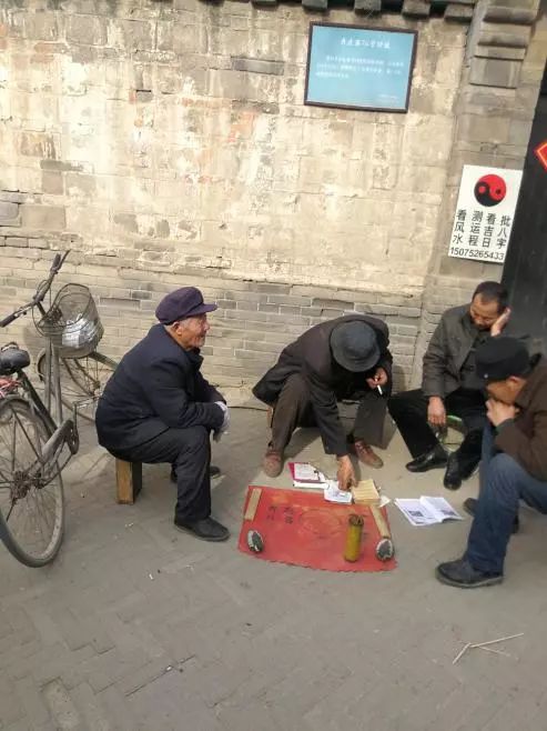 触目惊心!地道战遗址,被"国军"汉奸"和垃圾攻陷