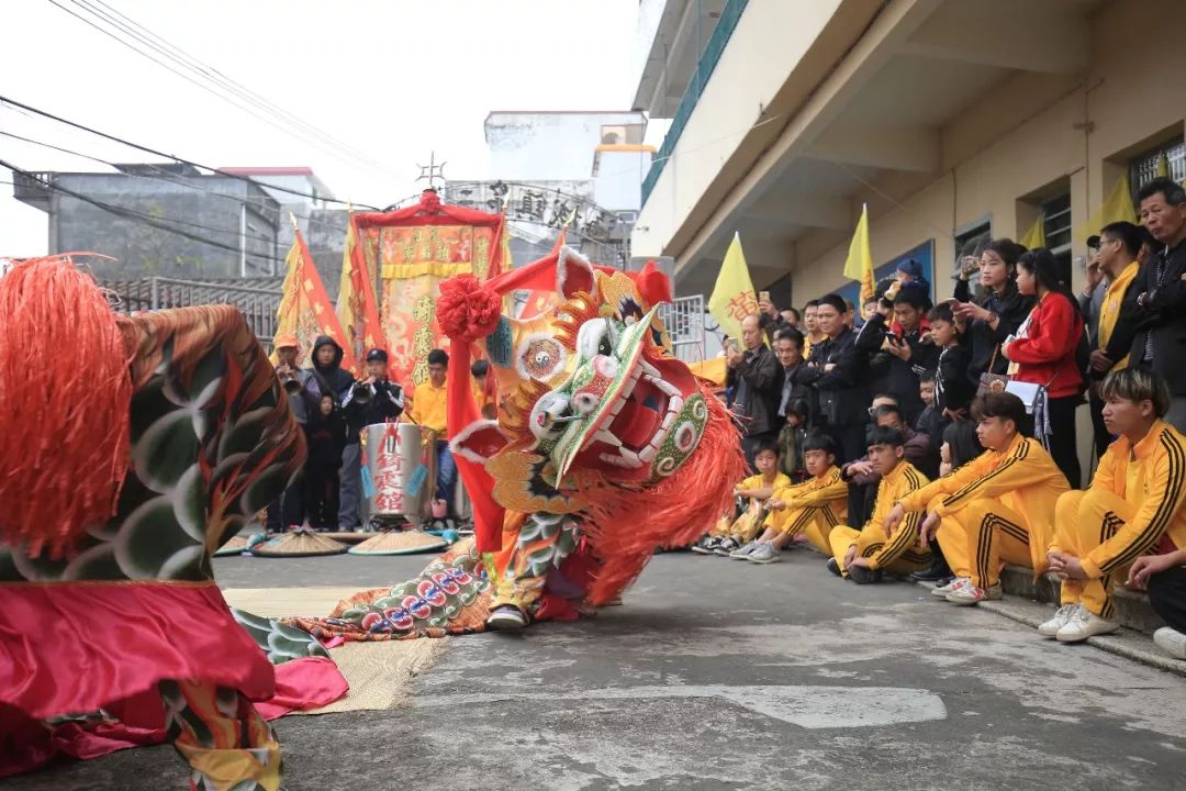 热烈祝贺黄氏宗亲参加黄氏汕尾第三届宗亲团圆会成功举办