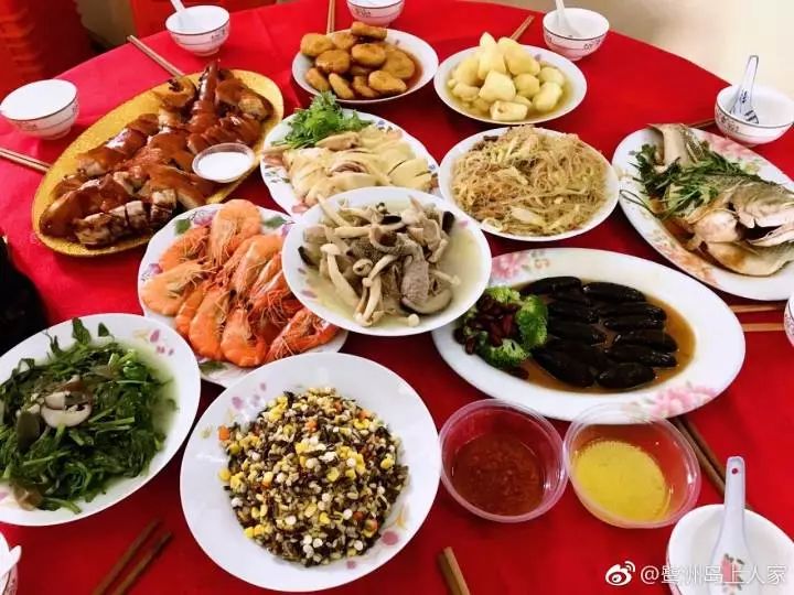 比起广州土豪村的"万人宴,我更想去粤西吃一次年例!