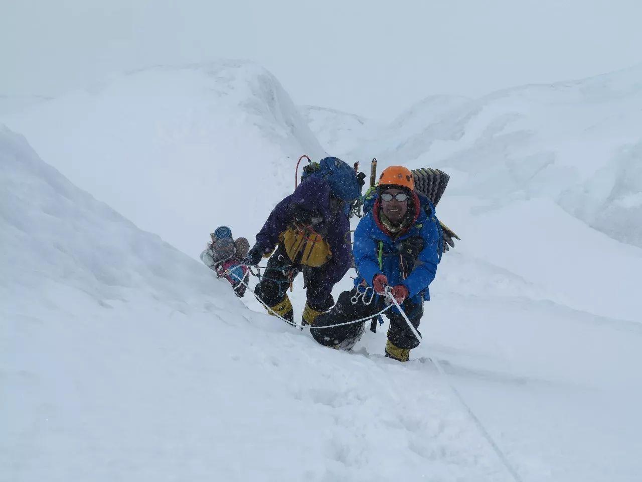 最新消息知名登山家张梁举办影展看完整个人都精神了