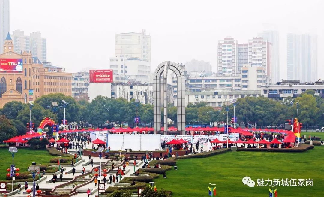 现场招聘会_春招破解企业 用工难 白沙这场招聘会600余人达成就业意向(3)