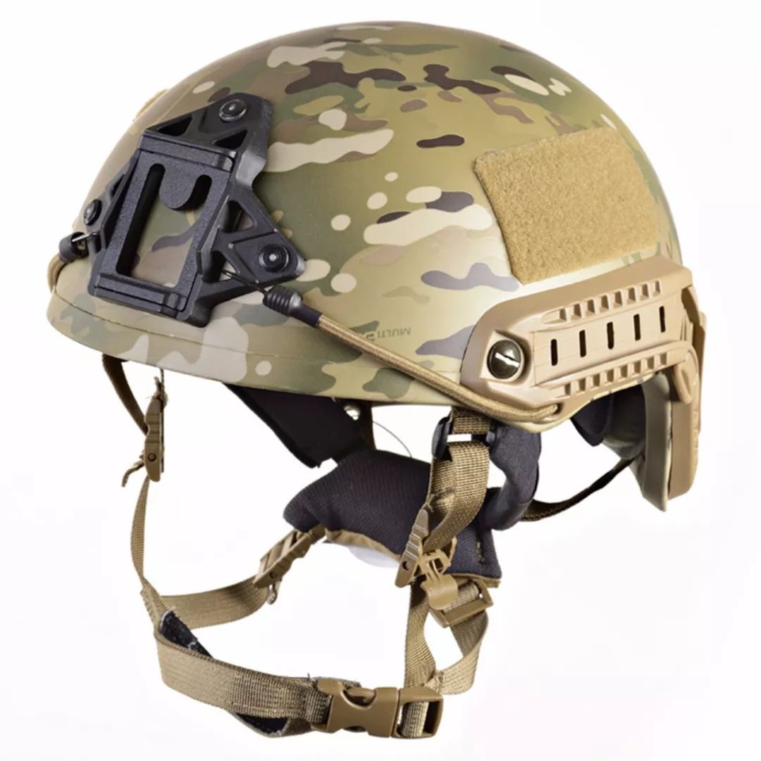 俄罗斯特种部队中的现代轻量化头盔(二)