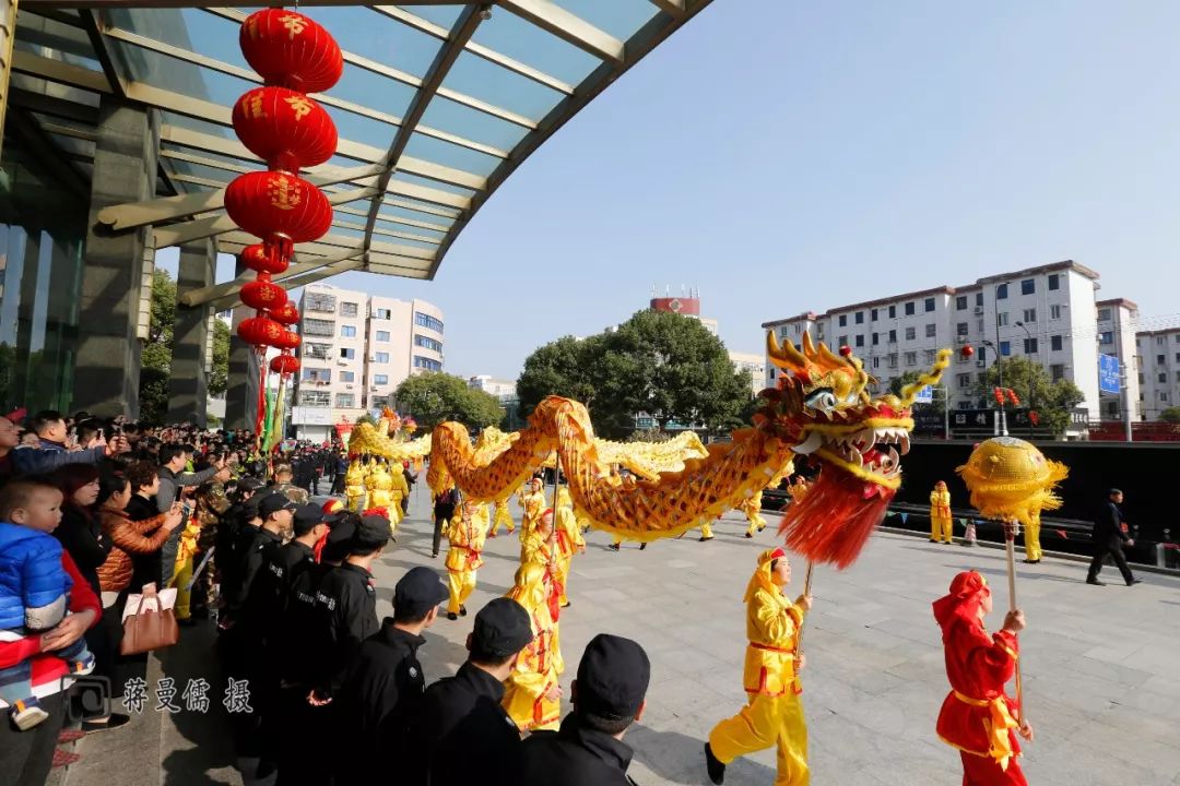 "十四夜"石浦绚丽绽放,场面甚是火爆!