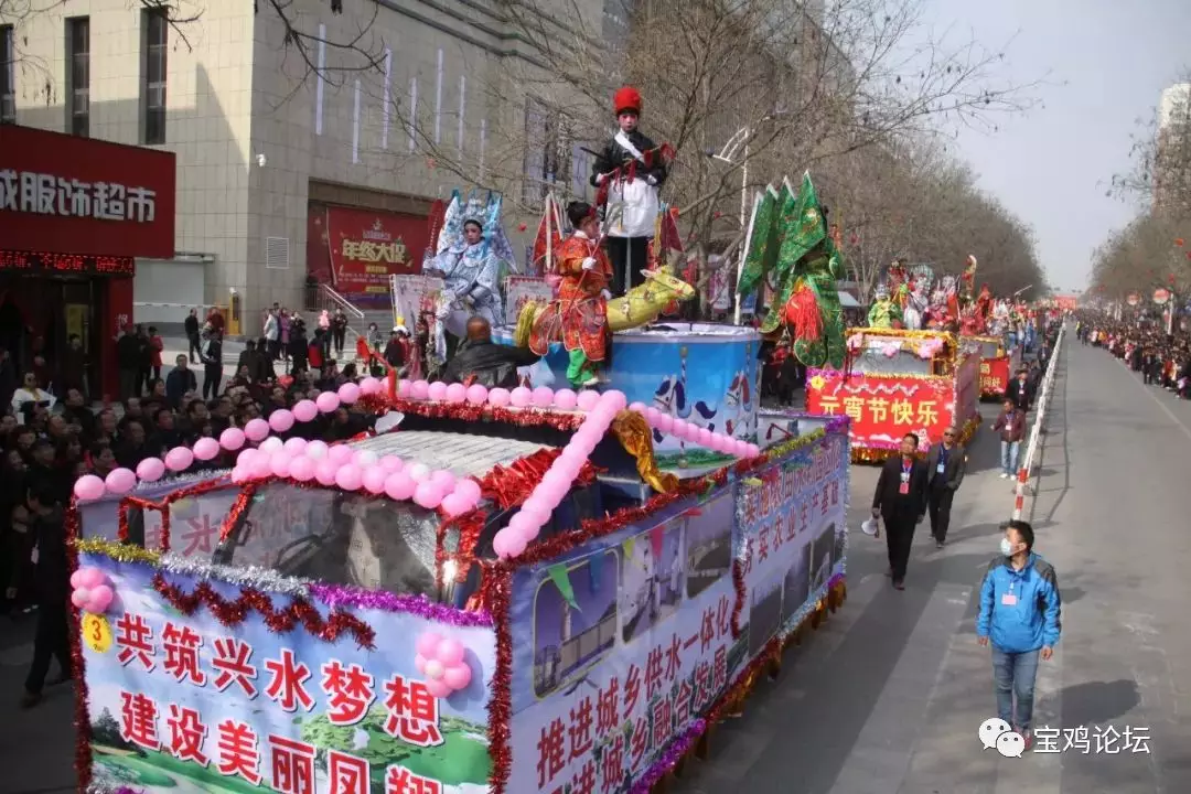 旅游 正文  据凤翔微报,游演的社火中,高芯社火,车社火等独具匠心