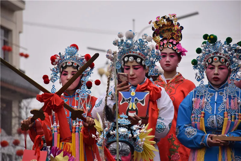 血社火,梿枷社火,地台社火等云集陕西宝鸡陇县正月十五闹元宵大型游演