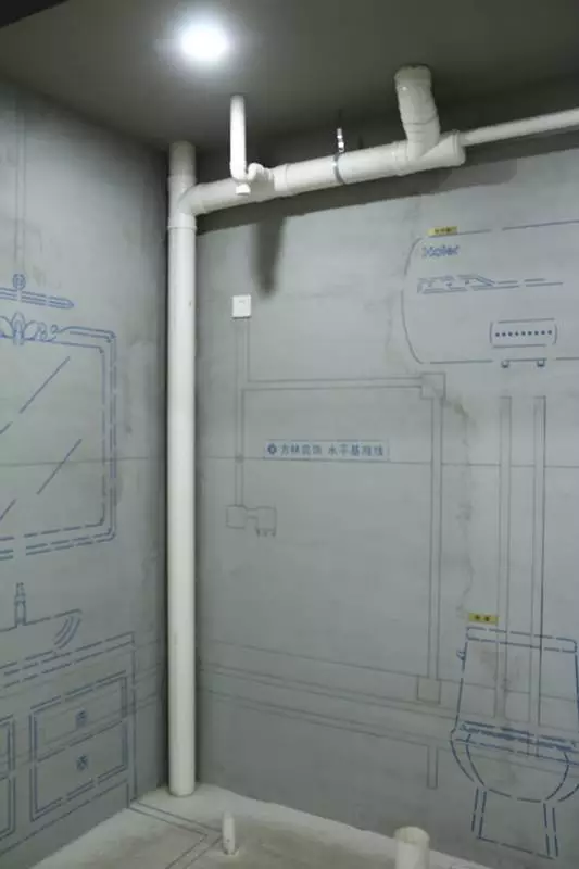 卫生间漏水?合肥方林装饰,为您解决劣质排水的困扰