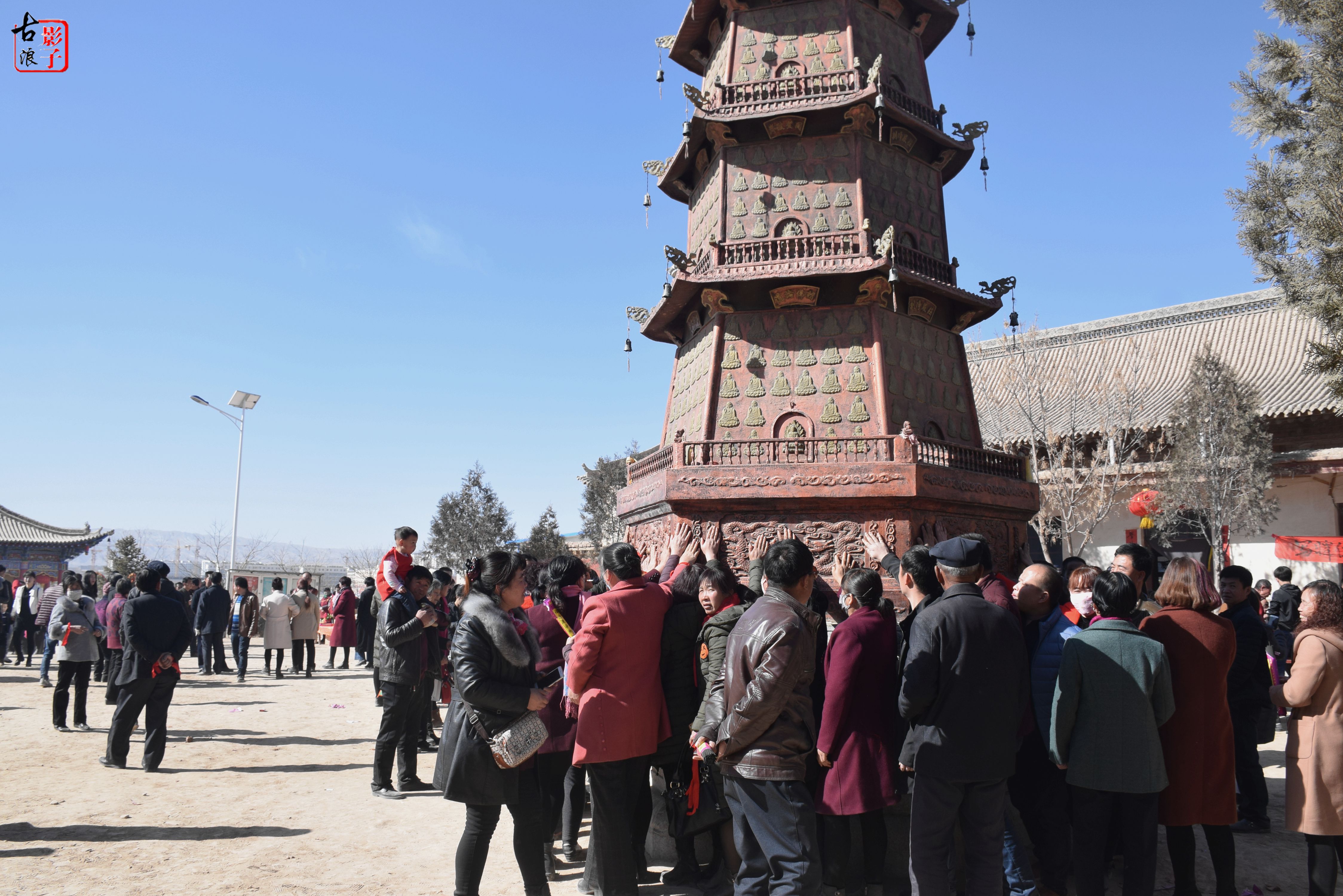 直击甘肃古浪县大靖青山寺万人庙会现场,场面震撼!