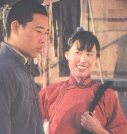 娱乐 正文  1982年,斯琴高娃在电影《骆驼祥子》中饰演虎妞一炮而红