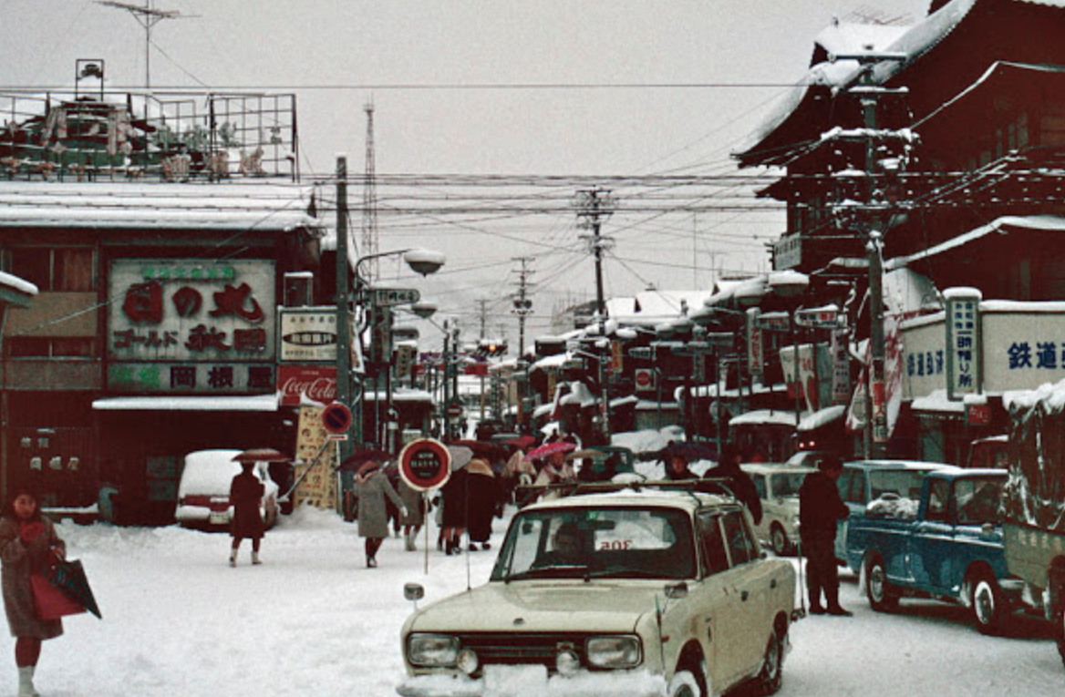 老照片:日本1969年的冬季,东京与雪景