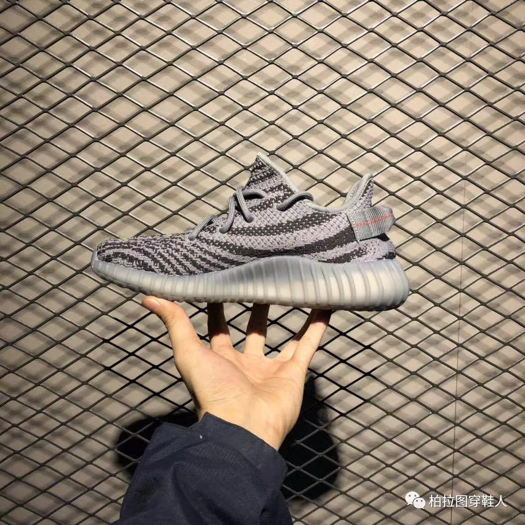 纯白椰子350v2怎么穿搭_椰子350v2所有配色