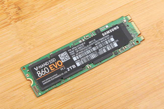 ÿGBǮ 860 EVO 2TB SSD