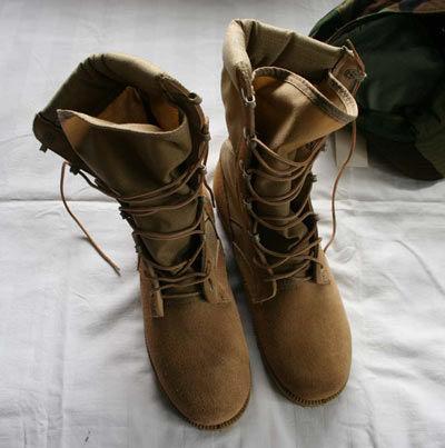解放军为什么穿着军靴,而不是运动鞋?原因很简单却没人猜得到