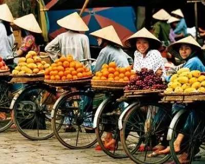 首页 家居风水 > 正文   太像上个世纪的中国 【越南人这样过河,大开