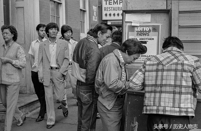 美国摄影师镜头下80年代的纽约唐人街,华人的真实生活