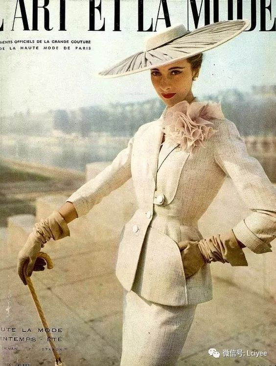 50年代的复古套裙,完美诠释女人精致到骨子里的优雅,迷人而不自知.