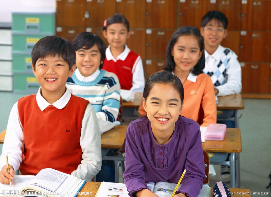 外地人口小孩上学_北京中小学开学第一课都讲了些啥 多集中红色主题