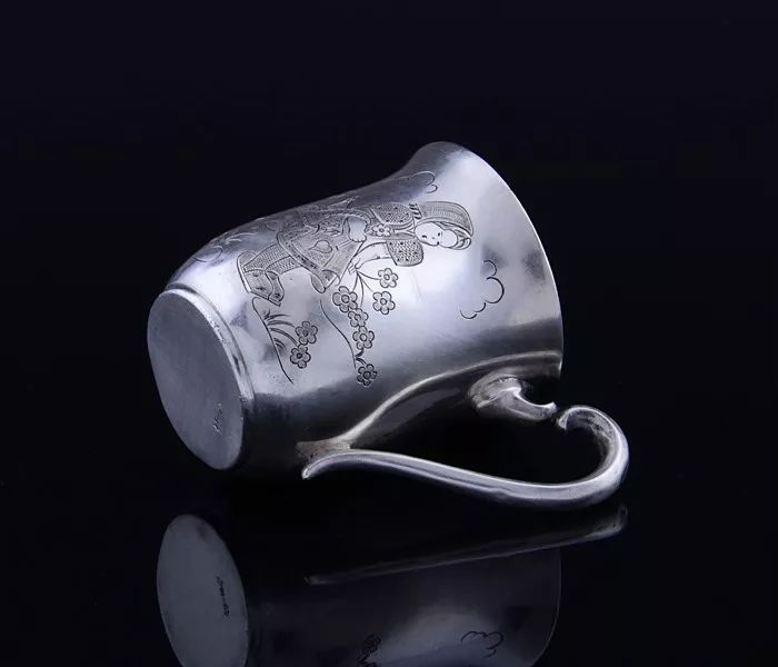 银壶有哪些好处，银壶是怎样炼成的，银壶多少钱一克，银壶烧水对人体的好处，