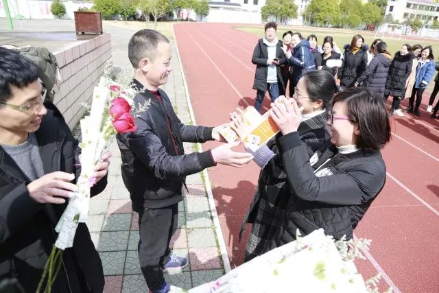 享趣味运动 做魅力女神