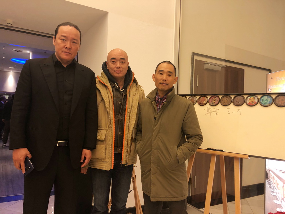 艺起来展讯艺术家余德明线象亮相德国杜塞尔多夫梦工场