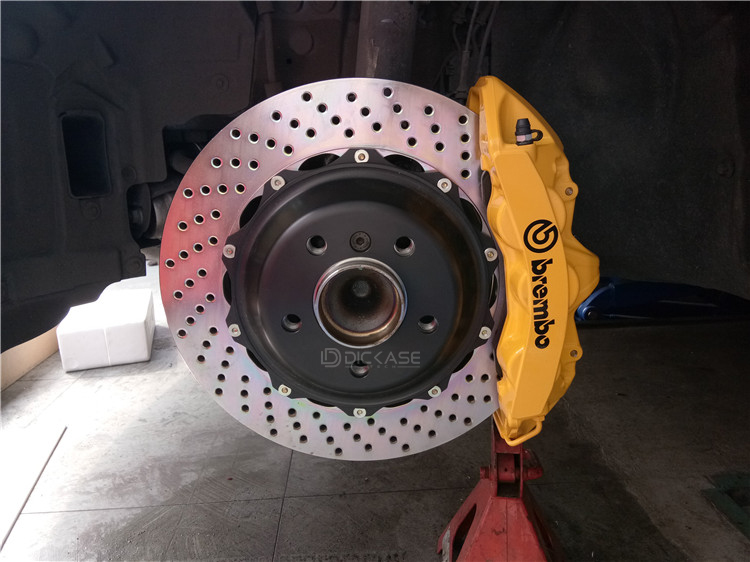 宝马3系改装刹车效果分享—brembo gt系列卡钳