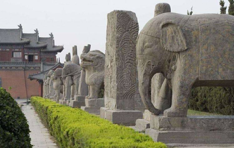 北宋文化历史见证的活化石 巩义宋陵神道石像生