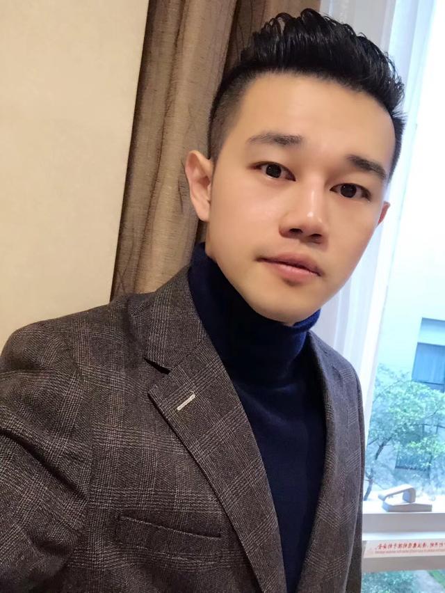 笑嘉娱乐ceo杜嘉伟此次会议不仅仅是优势资源整合对接,更是落地接触