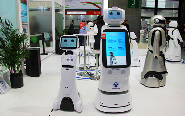 艾米机器人郭咏杰:以b端切入中国服务机器人市场,快速