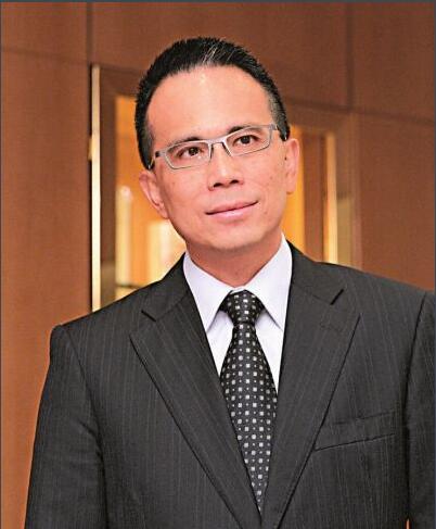 90岁李嘉诚宣布退休 长子李泽钜接棒