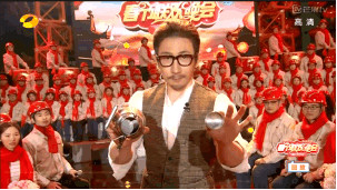 火狐体育综合app这位魔术师说起段子也是不简单刘谦：请告诉我怎么做到的