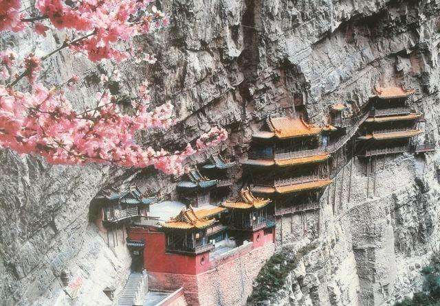 藏地密码的原型倒悬空寺