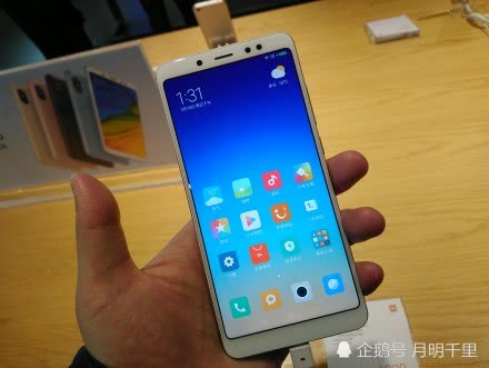 苹果黑心,iphone x配置不如红米note5,价格是小米8倍,雷军良心