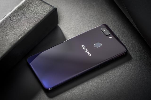 渐变玻璃机身,oppo r15星空紫真机鉴赏抢先看!