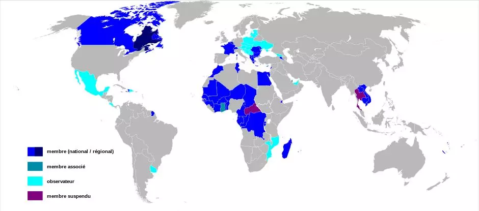 法语国家国际组织13日公布最新报告说,全球讲法语人数首次超过两亿