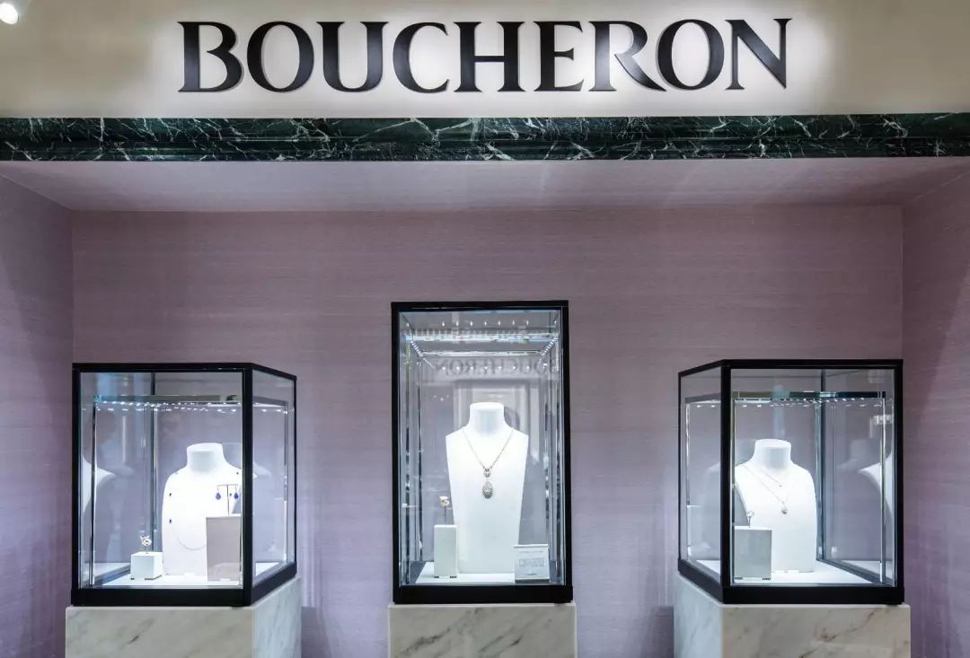 今年1月25日,boucheron宝诗龙位于上海恒隆广场的首家中国精品店开业