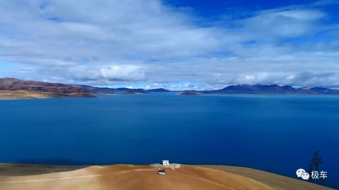 鬼湖与神山