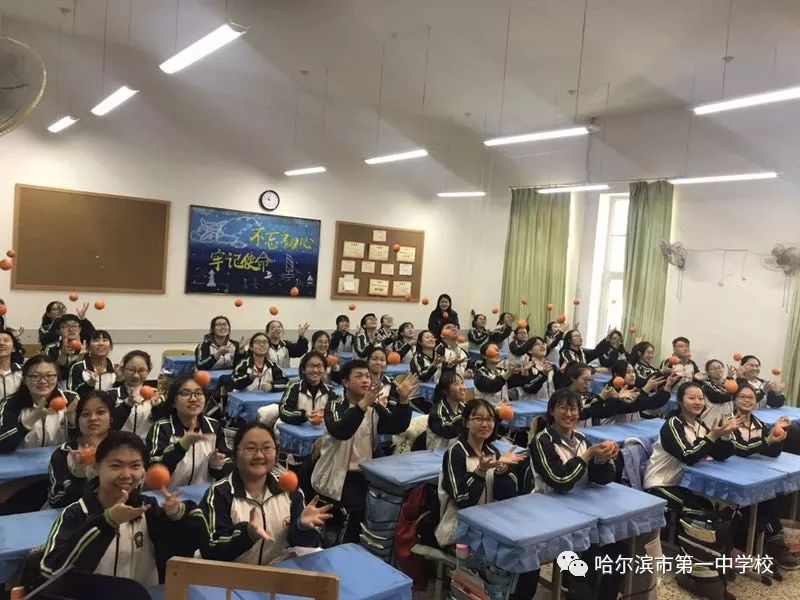 哈一中2018年高考誓师大会学校的一个举动简直太萌了