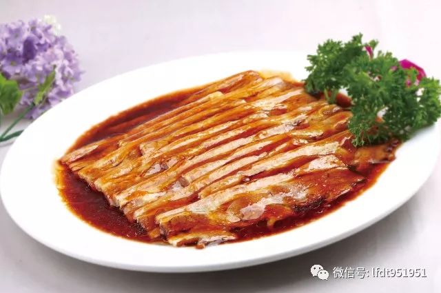 扒松肉和扒肉条.