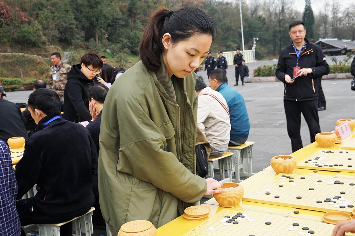 潘阳潘阳的眼神潘阳近影潘阳的神情陈一鸣下指导棋陈一鸣一撇陈一鸣