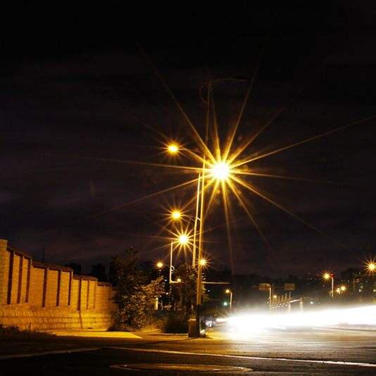 夜景如何拍出完美星芒效果?银行卡居然起到大功效