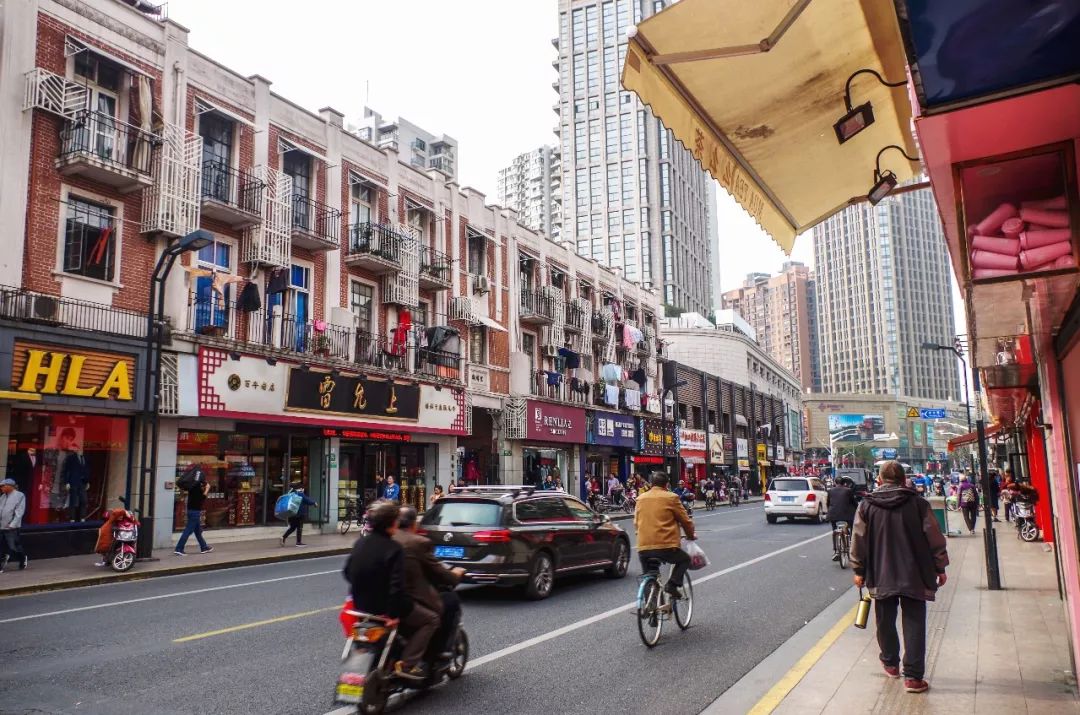 《上海风土杂记》曾经写道过:全上海除南京路,福州路以外,以北