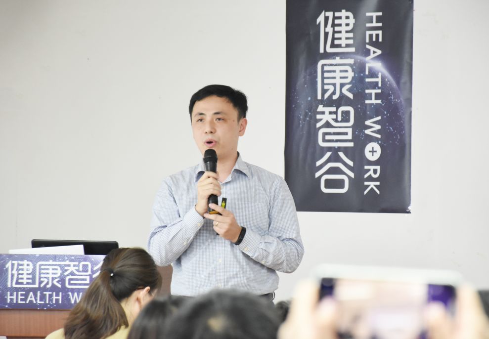 众安科技解决方案总监郑珂威众安科技解决方案总监郑珂威分享了许多