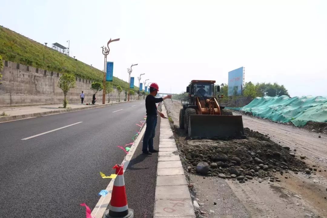 又一大道扩建终于要完工了!附近居民即将迎来崭新的4车道大马路!