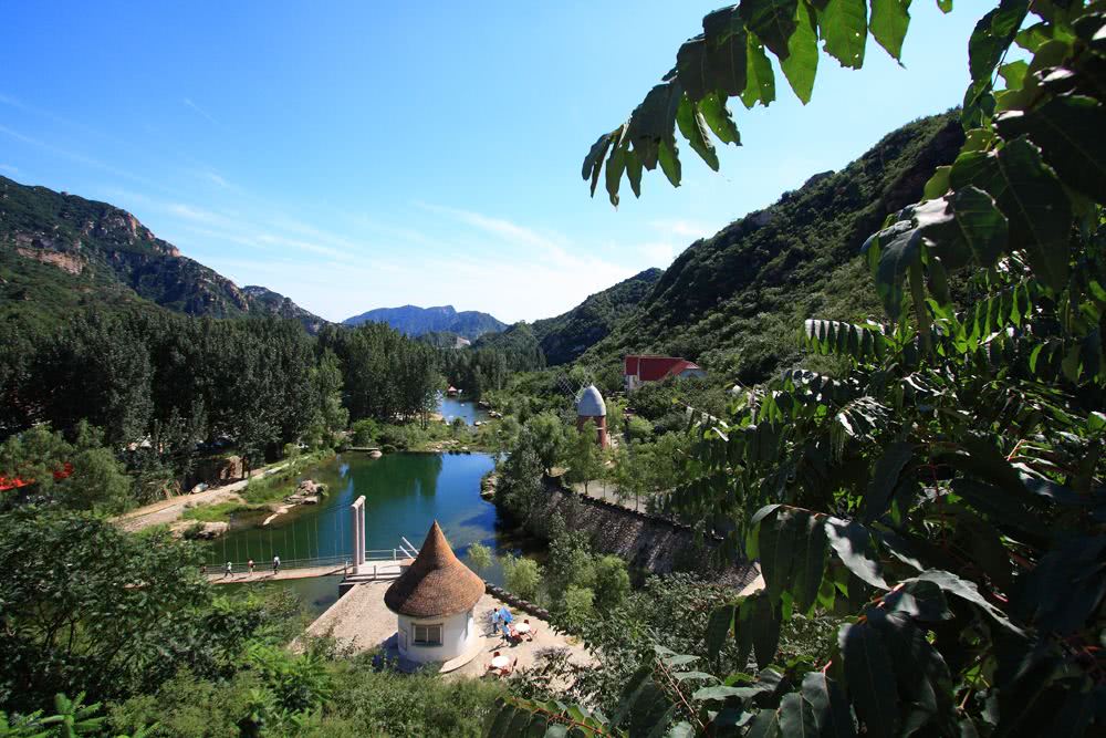 2,百泉山风景区野鸭湖湿地公园位于延庆,已经在3月15日开园营业.